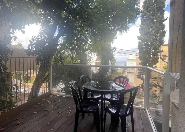 Apartment With Terrace Sea View